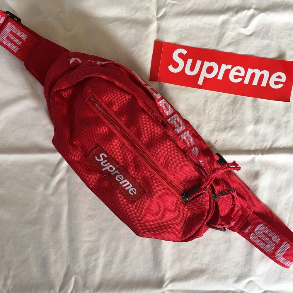 SS18 Supreme fanny pack/waist bag